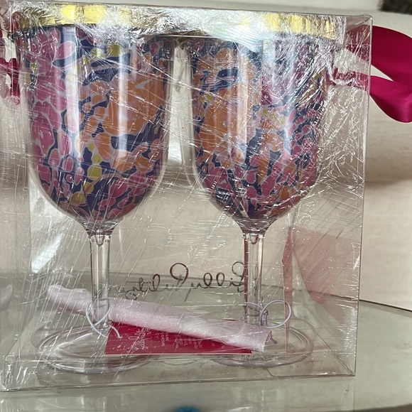 Lilly Pulitzer plastic wine goblets with straws nwt - Picture 2 of 5